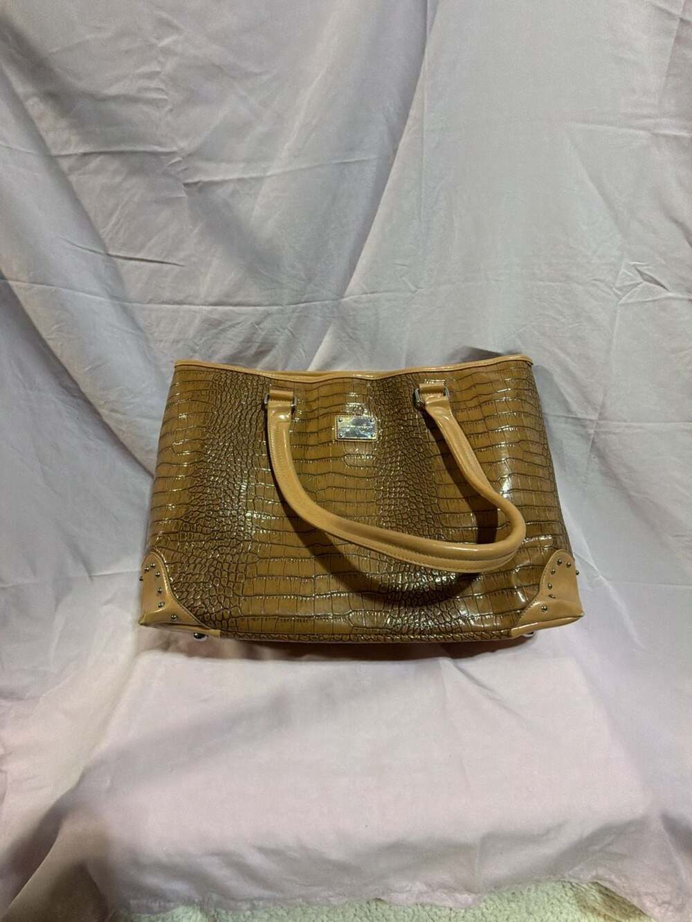 Adrienne Vittadini Croc-Embossed Tote Bag Light Brown